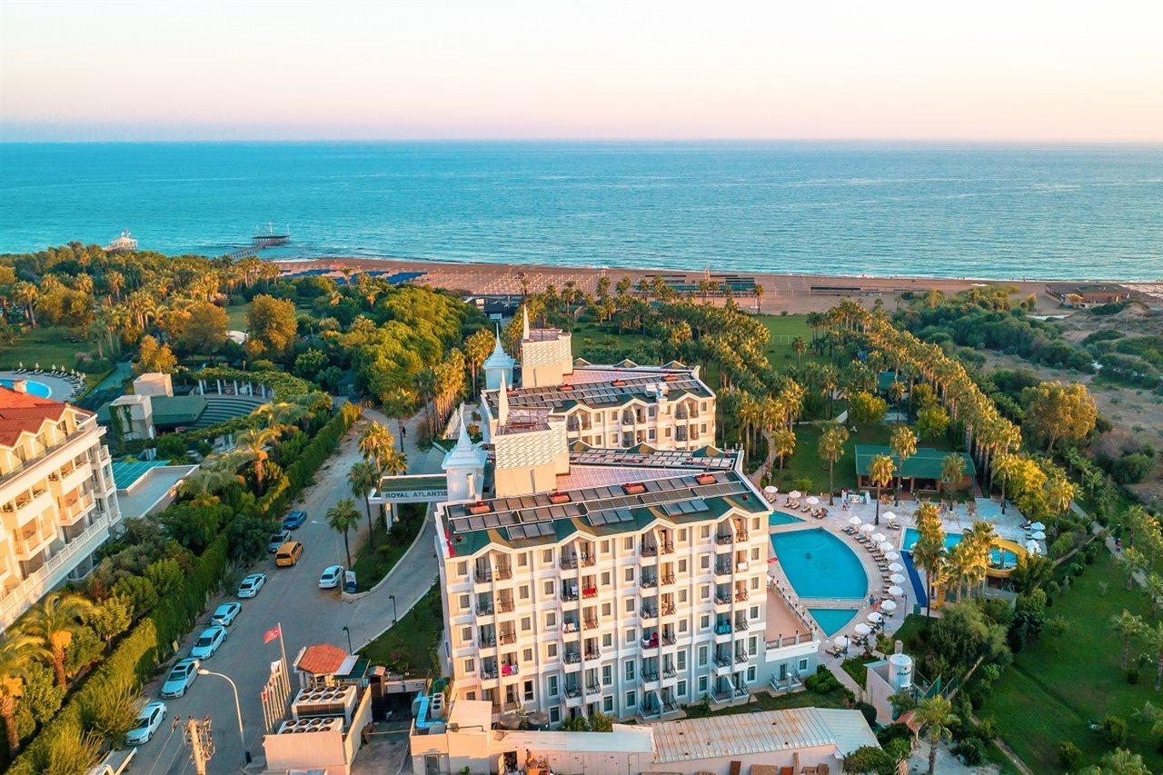 Royal Atlantis Beach Side Exterior photo